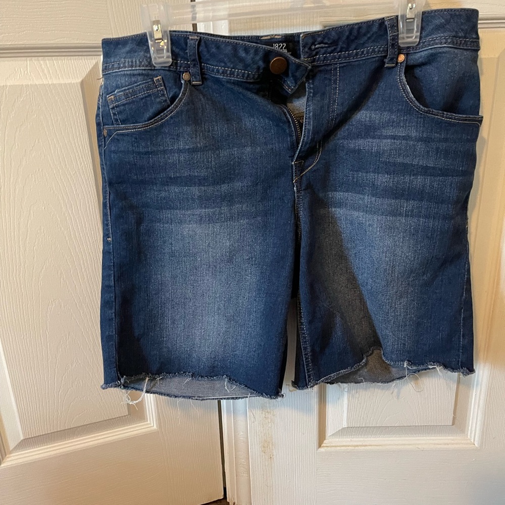 Cut Off Jeans